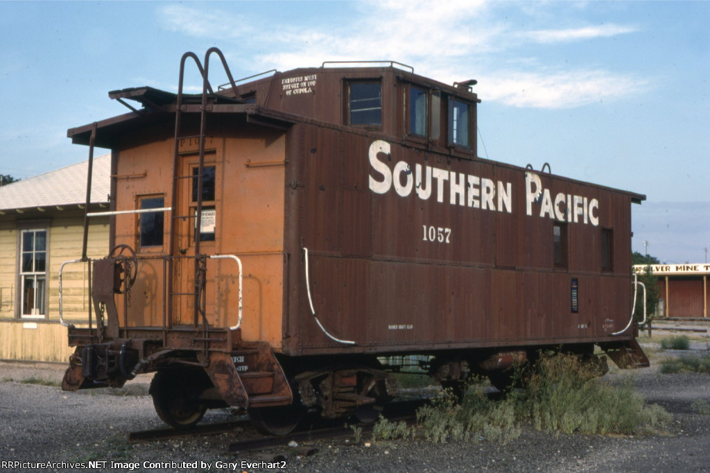 SP Caboose #1057 - Southern Pacific